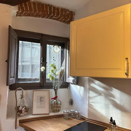 Daire Cozy Bruni House In